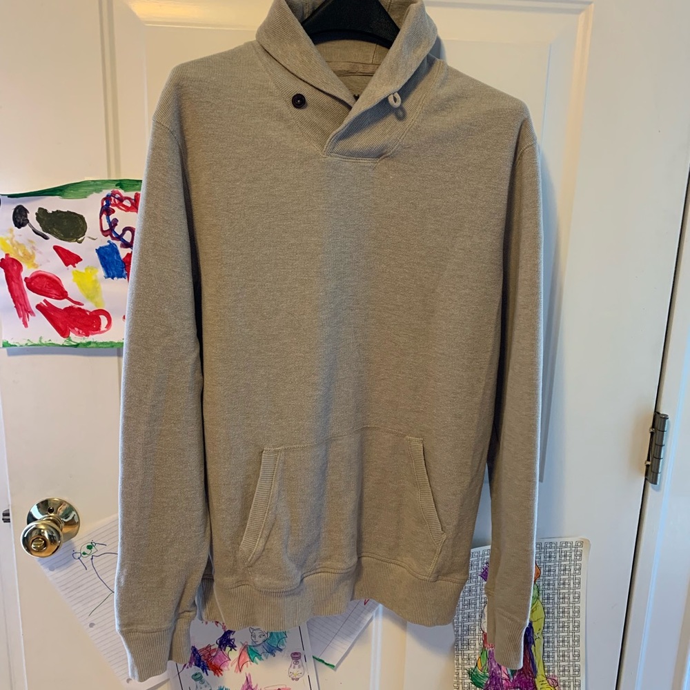 Men’s Sweater. Stylish great collar